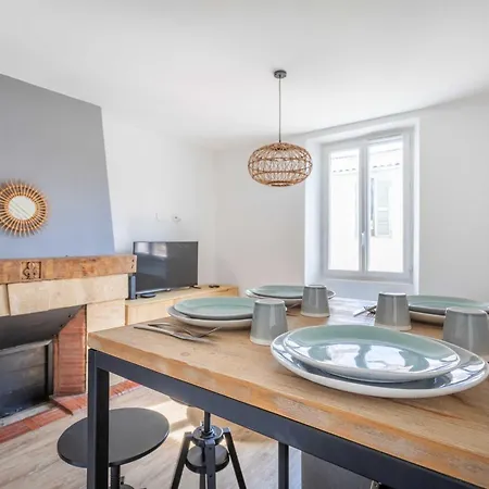 Charming Notre Dame Du Mont Apartment